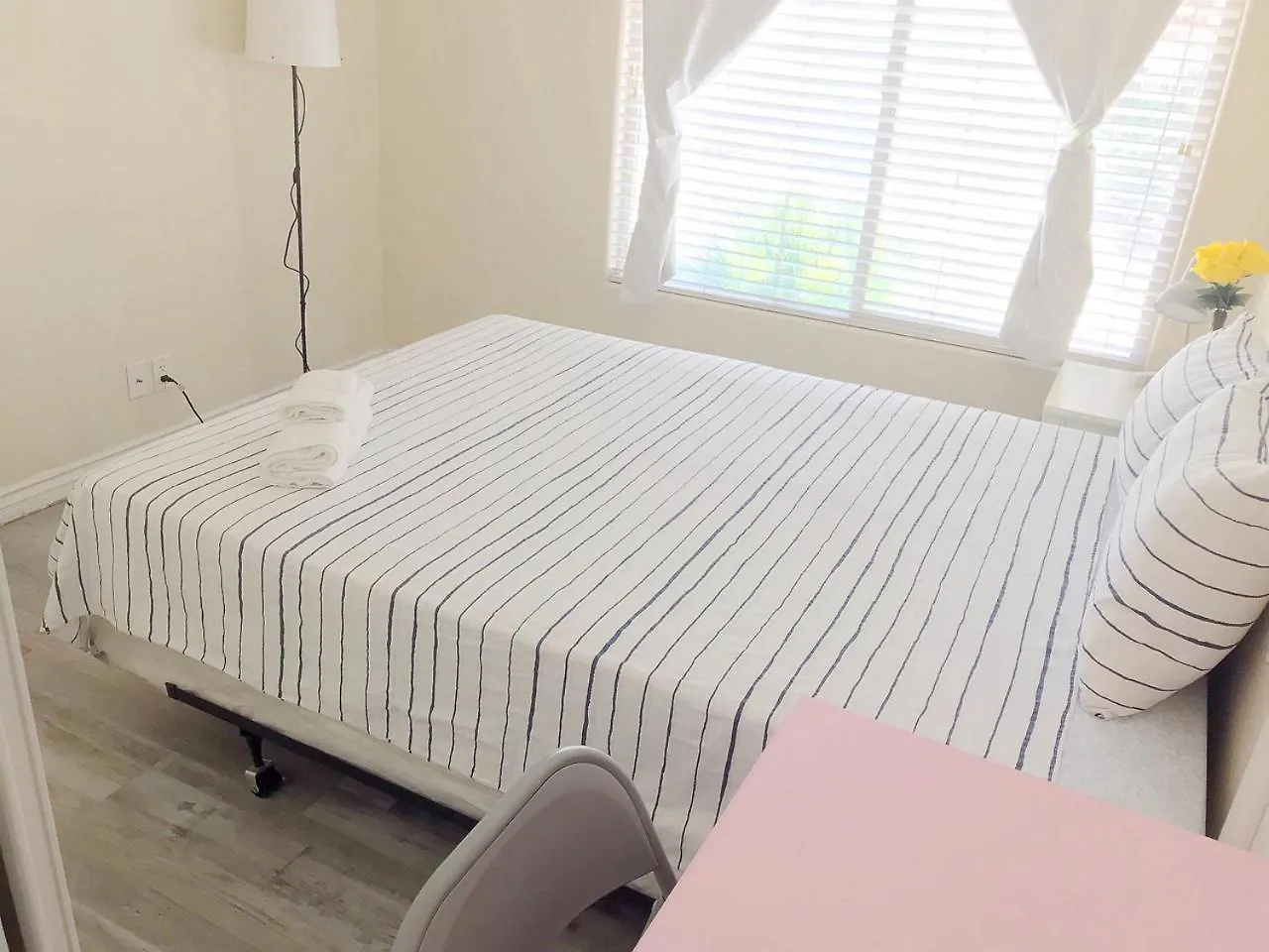 Comfortable Big Bedroom In The House For Rent-03 Λας Βέγκας