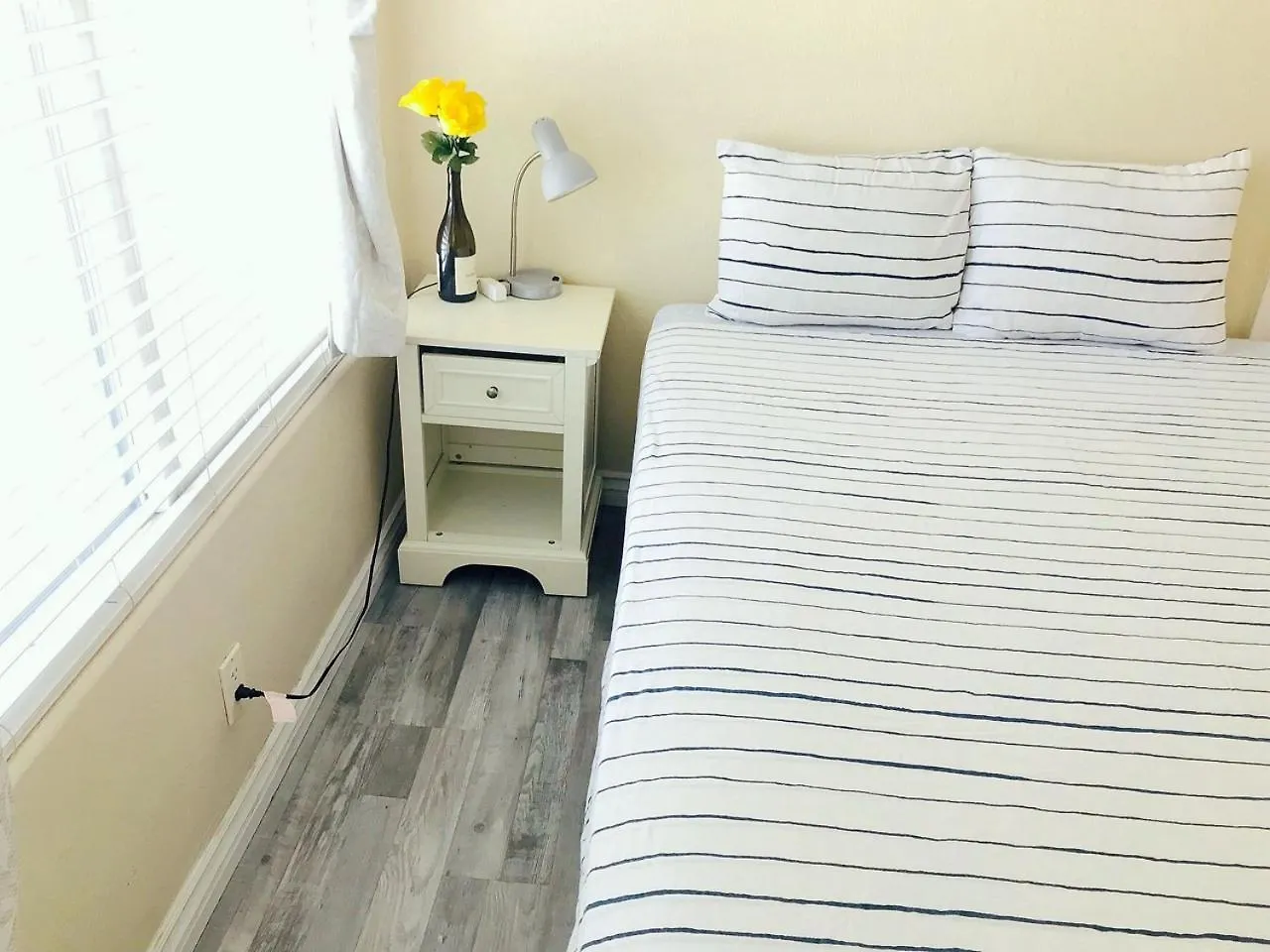 Comfortable Big Bedroom In The House For Rent-03 لاس فيغاس